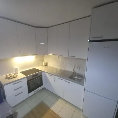 Apartman Mm Centar דירה