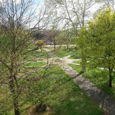 Apartman Mm Centar דירה *